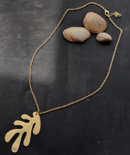 Tiendaa Premium Quality Handcrafted Brass Leaf-like Designer Neckpiece